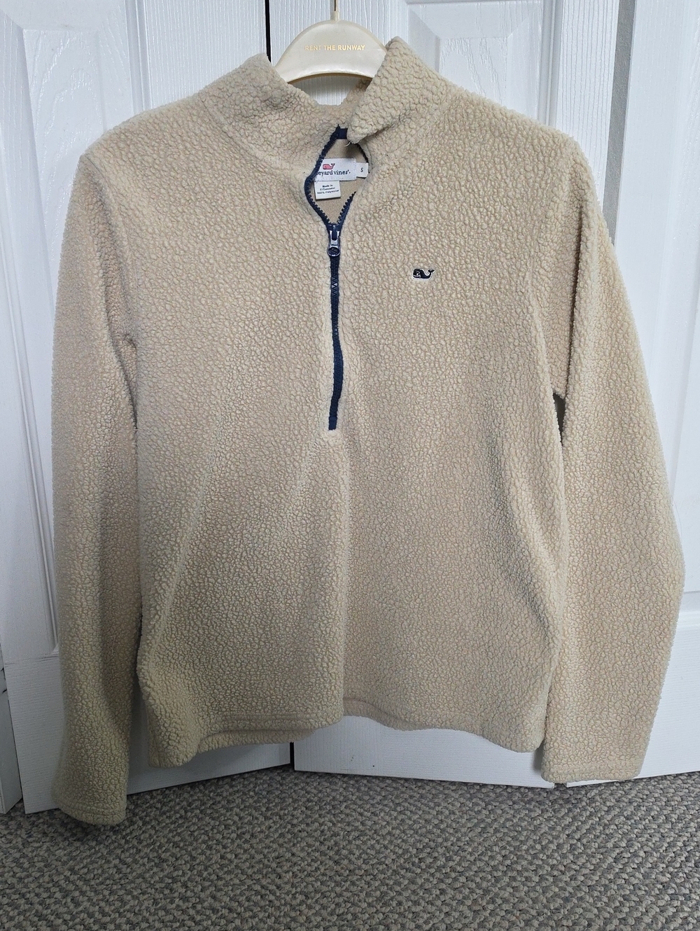 Vineyard Vines Women's Cream Sherpa Quarter-Zip with Navy Trim